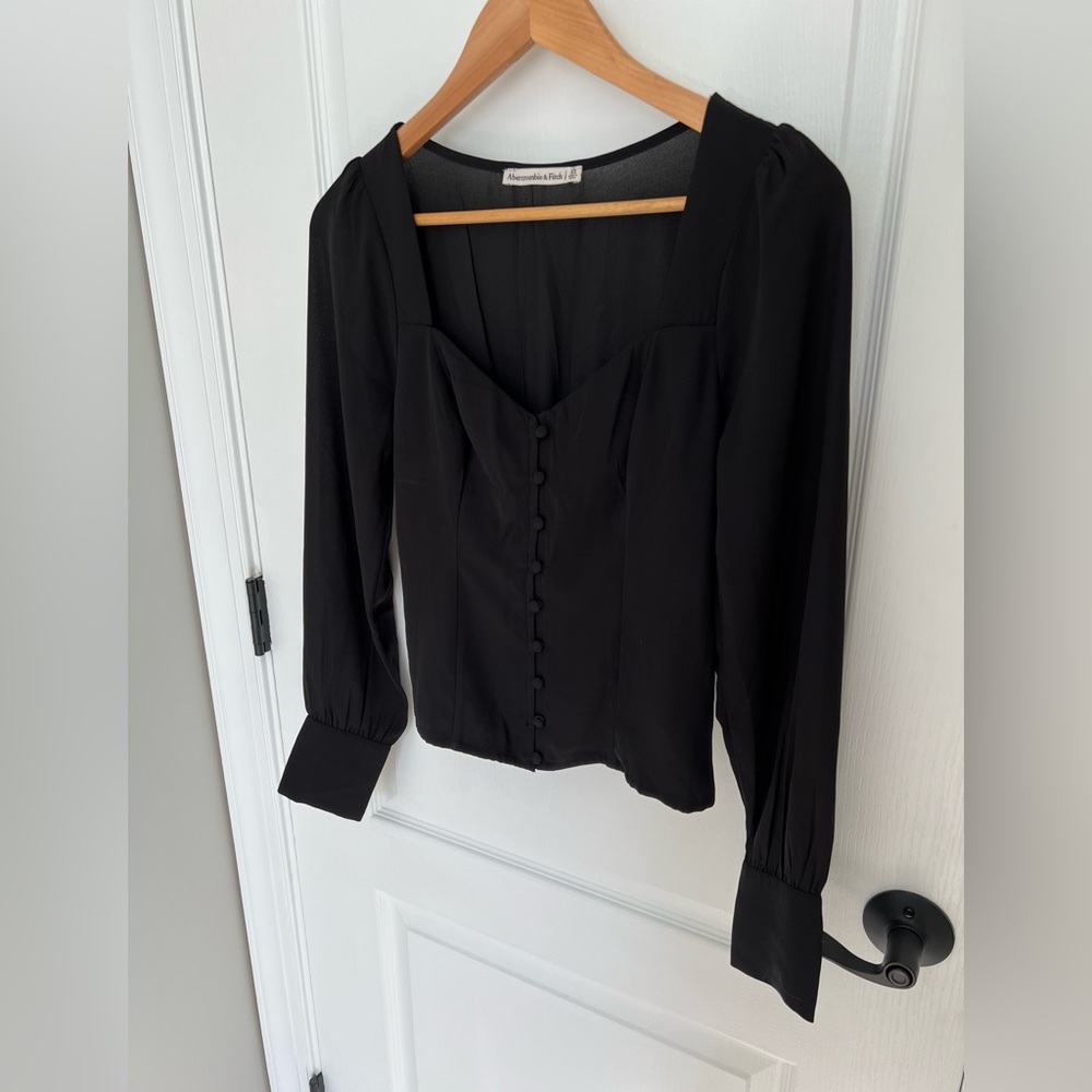 NWOT A&F Button Front Blouse